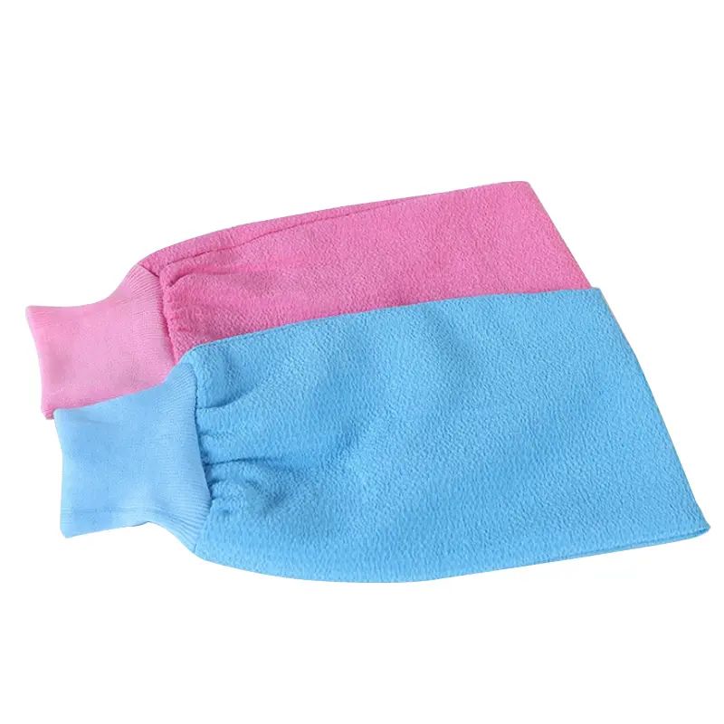 욕조에 있는 진흙을 통증 없이 문지르는 연마 수건 천